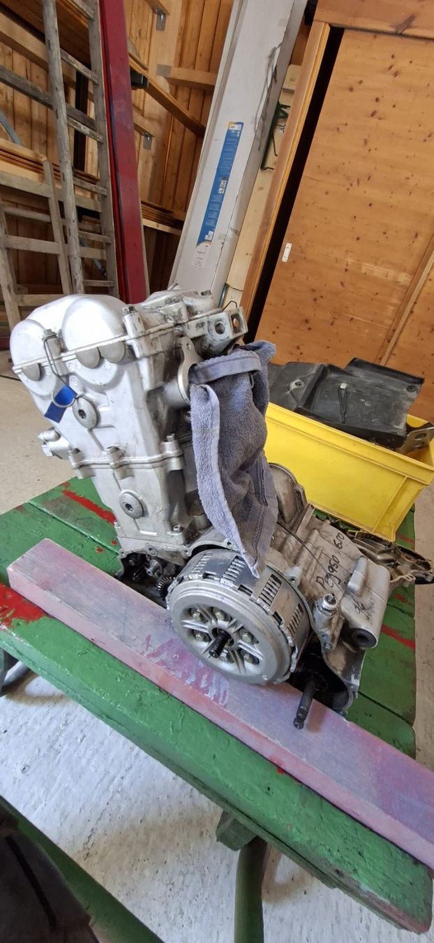 Aprilia Strada: Diverse Teile Aprilia Pegaso 650 ccm – Difettoso da Bennwil venduto da Andill 4