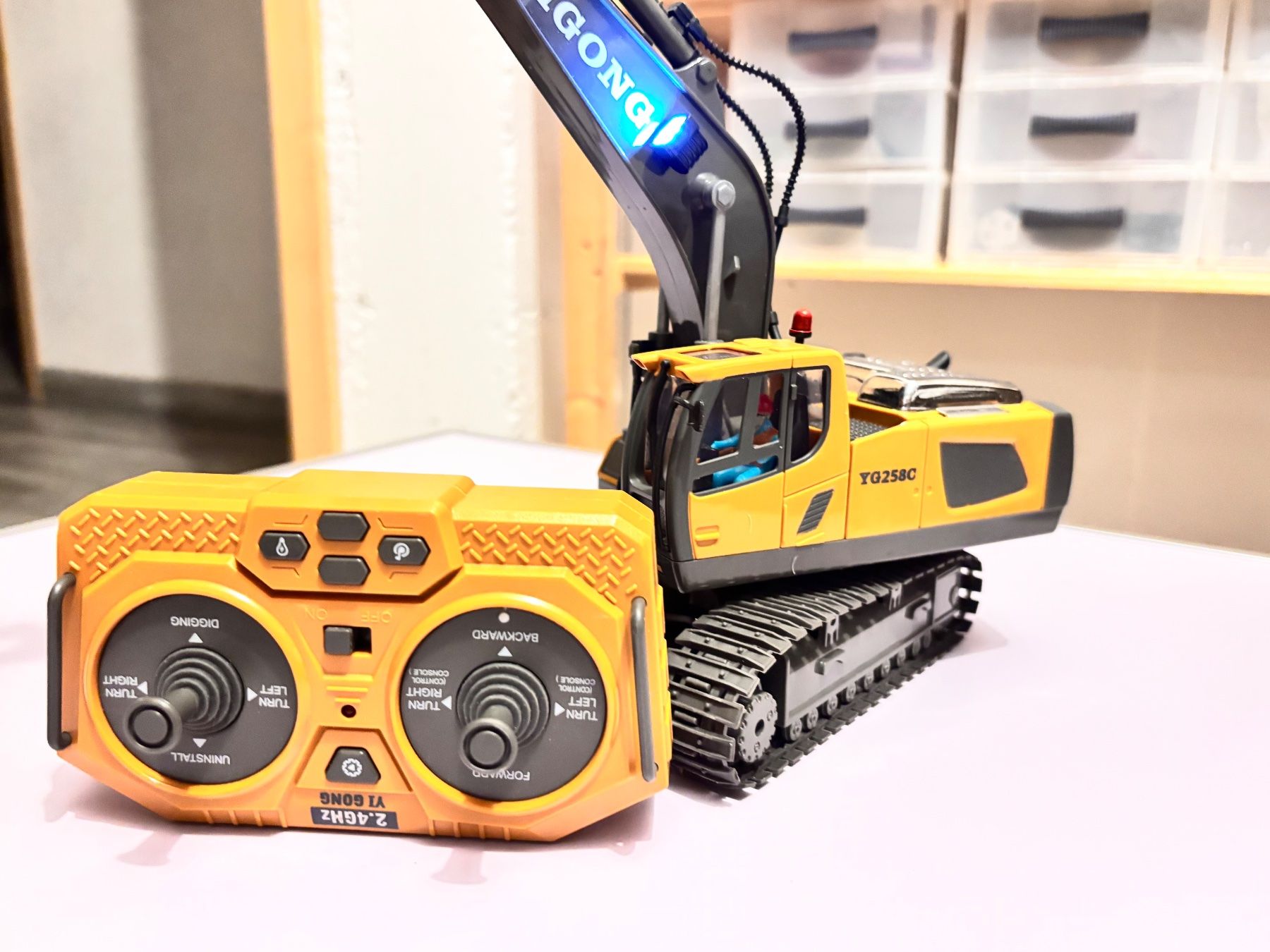 Modellismo RC: Pelleteuse radiocommandée – Nuovo (secondo la descrizione) da Grône venduto da Phrs 8