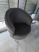 Sessel Grau mit Goldfuss