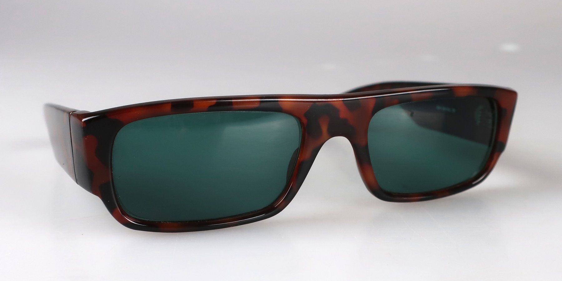 Versace Lunettes & Verres: Schildpatt Sonnenbrille VERSUS by Versace – D'occasion à Volketswil par brockipfannenstil