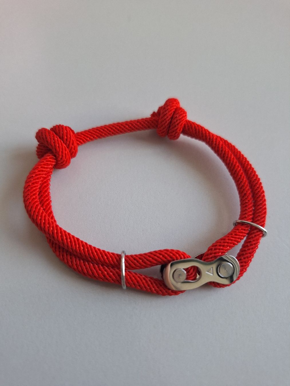 Bracciali & Braccialetti: Radfahrer Armband Rot – Nuovo e nell'imballaggio originale da Jona venduto da SL95