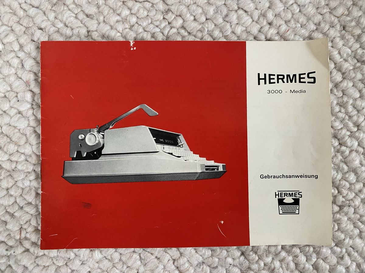 Macchine da scrivere: Hermes Media 3 Schreibmaschine – Usato da Urdorf venduto da spacemetalfantasy 6