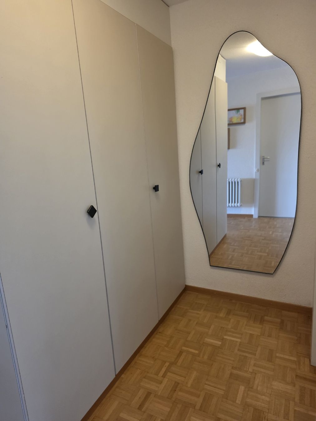 Maisons du monde Miroirs: Miroir asymetrique – D'occasion à Echallens par cam_n5cl