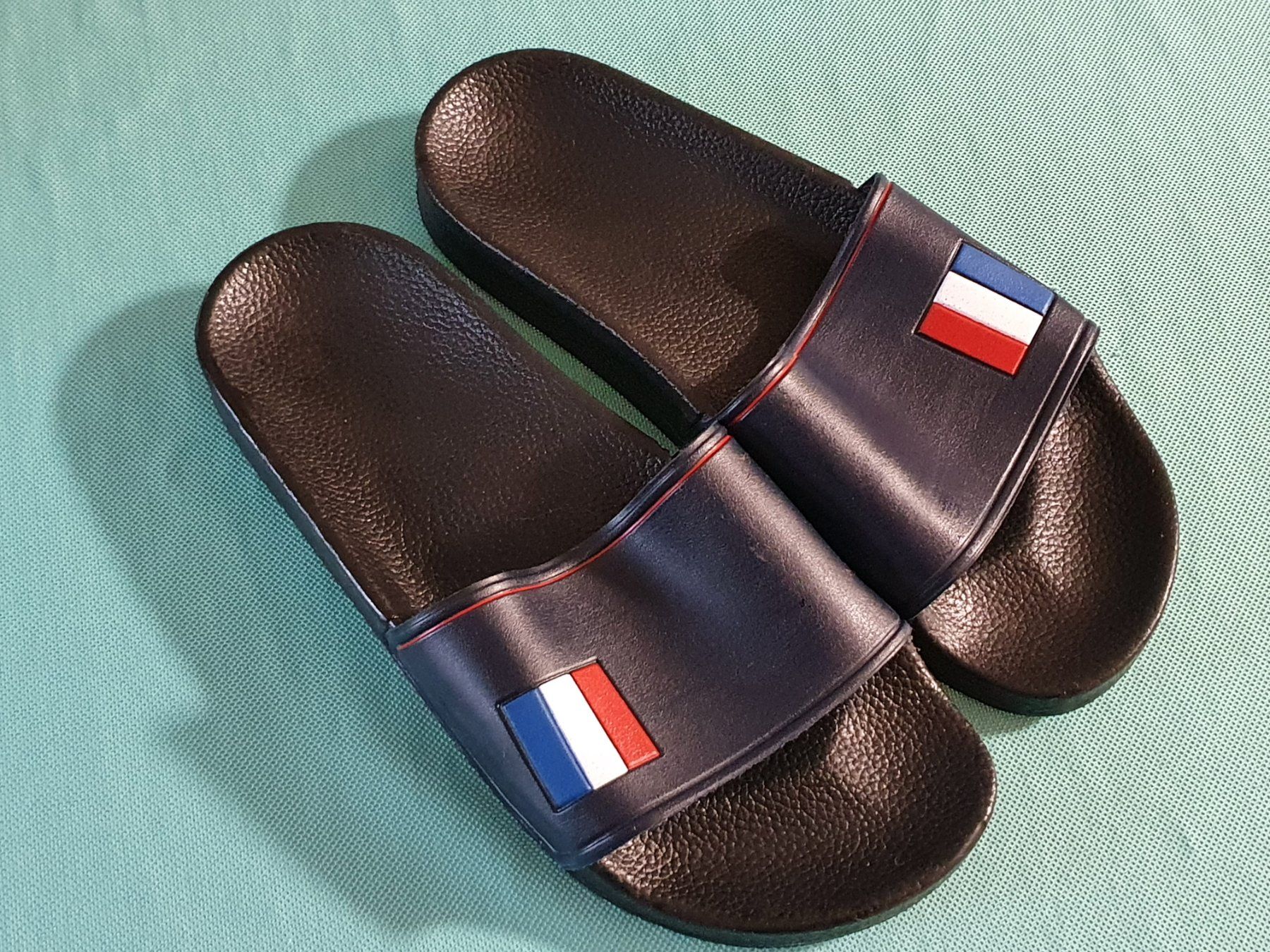 Scarpe da uomo: Badeschlappen Frankreich Grösse 35 – Nuovo (secondo la descrizione) da Feuerthalen venduto da jalindi