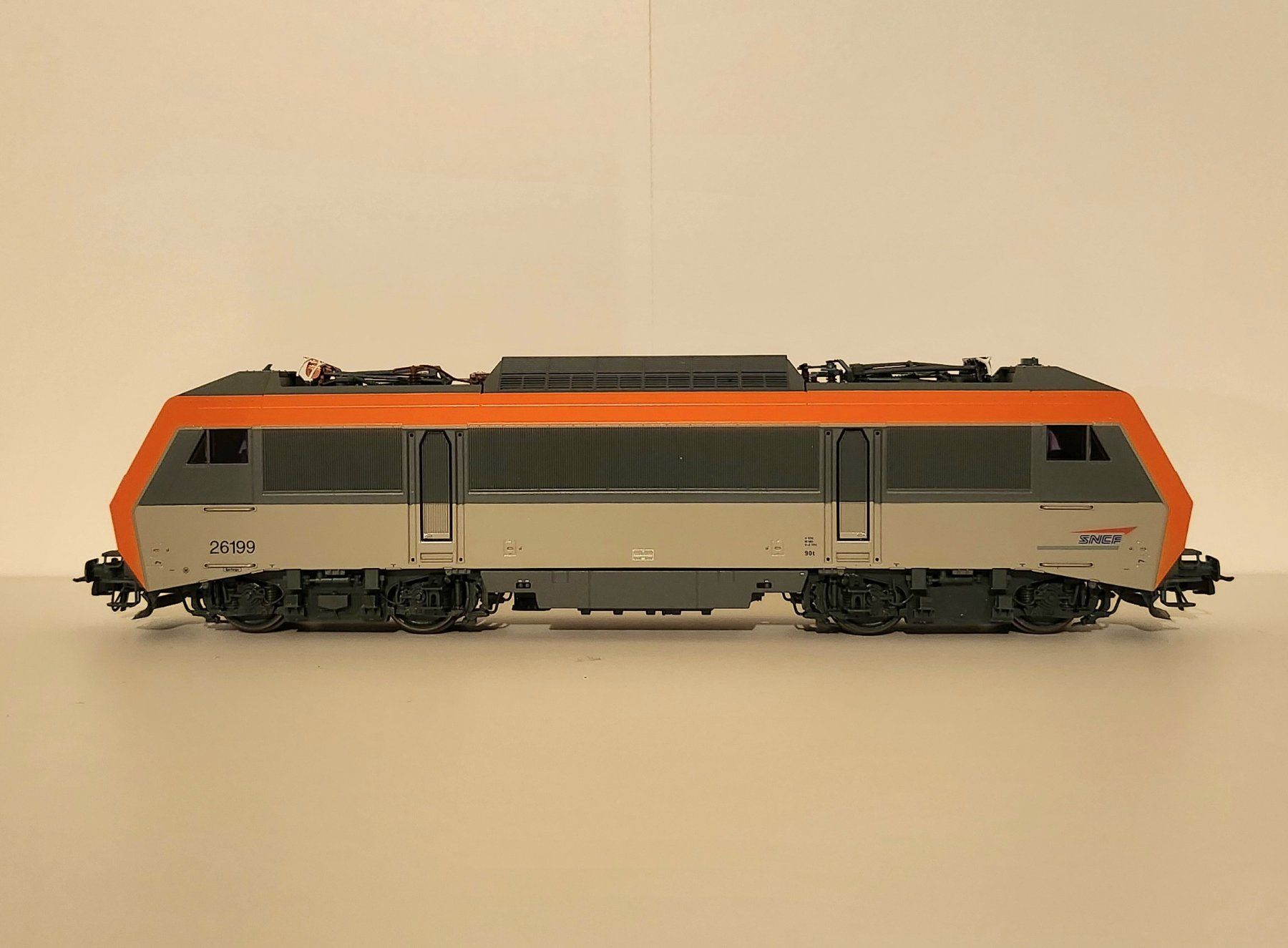 Roco Modellini di ferrovie: Roco SNCF BB 26199 DCC Sound – Nuovo (secondo la descrizione) da Wittenwil venduto da ced_q8j7 1