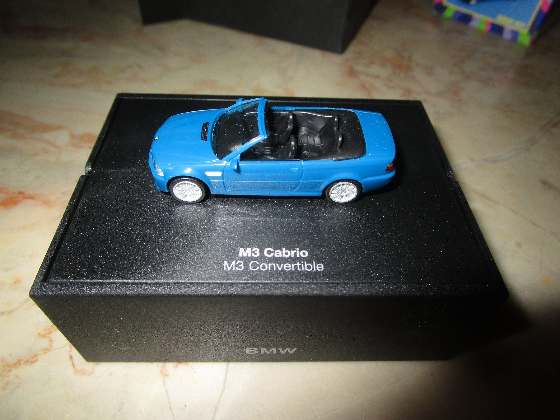 BMW Modellini d'auto: BMW M3 E-46 CABRIOLET 1/87 BMW WERBE MODELL IN HELLBLAU – Nuovo e nell'imballaggio originale da GUTENSWIL venduto da Alpina6 1