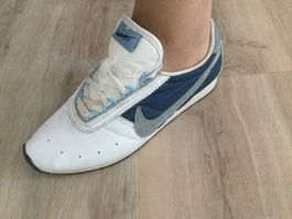 Chaussures/Baskets vintage NIKE en cuir, pointure 40/25cm
