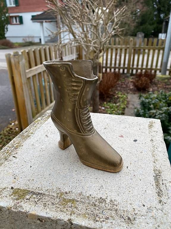 Vasen & Gefässe: Vintage Messing-Stiefel Vase oder Stiftehalter – Gebraucht aus Wil SG von nicetohave54