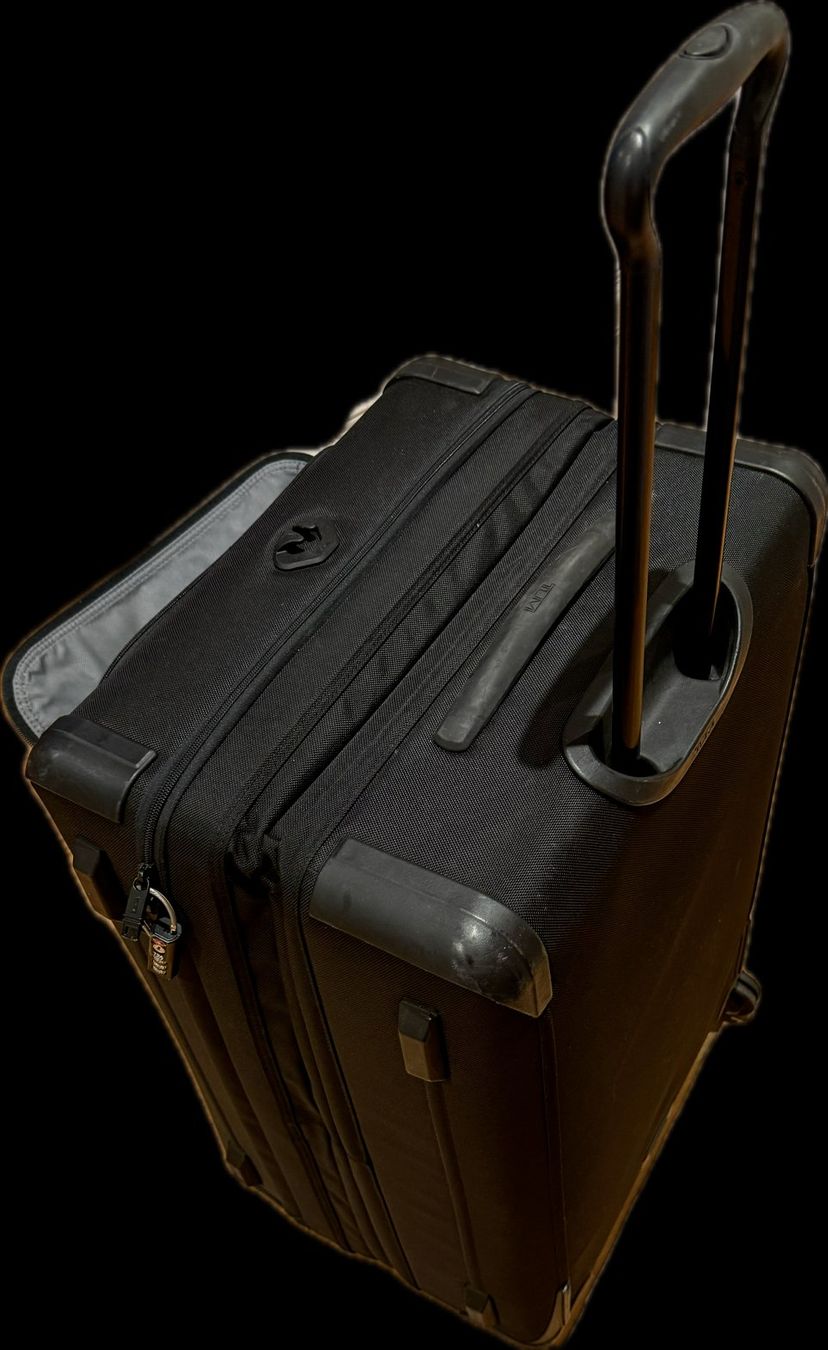 Tumi Valigie: Tumi Reise Rollkoffer 70 x 50 x 39 cm – Usato da Oberwil BL venduto da DFuerst 1