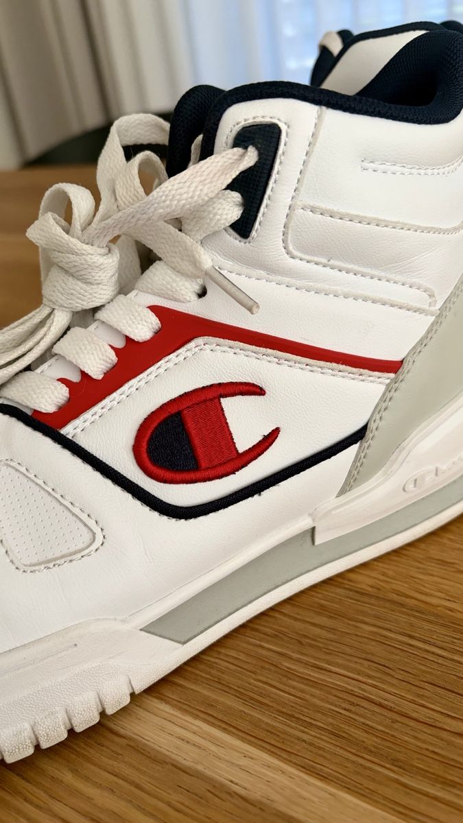 Champion Scarpe da uomo: Turnschuhe Champion Grösse 44  – Usato da Chur venduto da JohnColtrane67 4