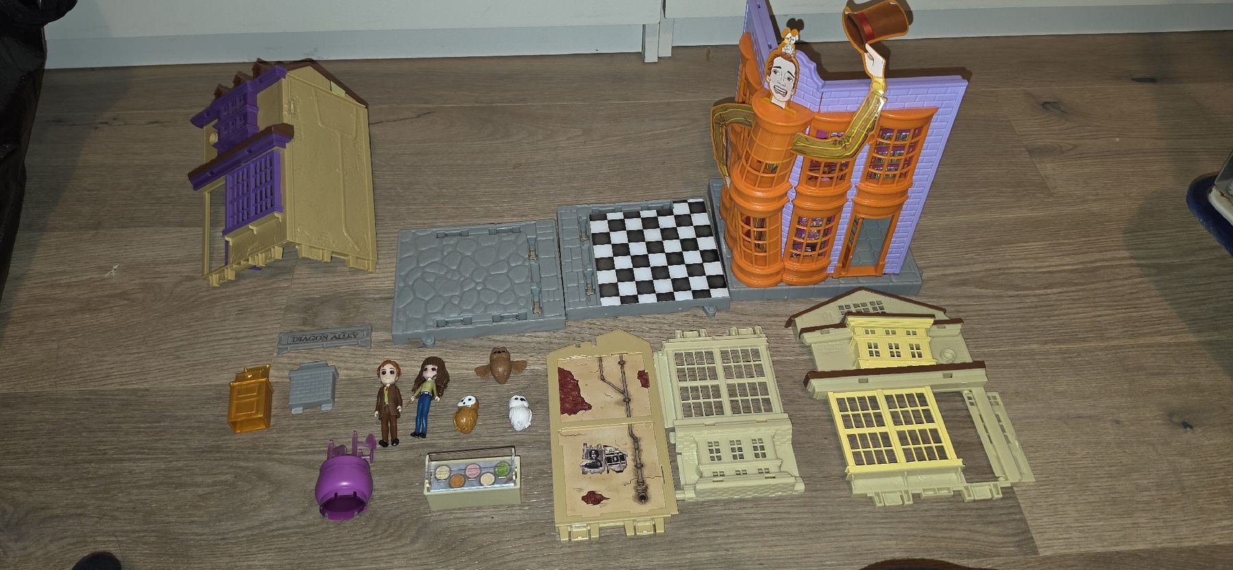 Giocattoli: Spin Master Harry Potter Winkelgasse  – Usato da Zwillikon venduto da husa650 6