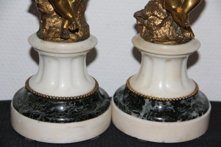 Orologi da terra & Orologi da parete: Garniture de cheminee en bronze . – Usato da Praz (Vully) venduto da pikuluka1 9