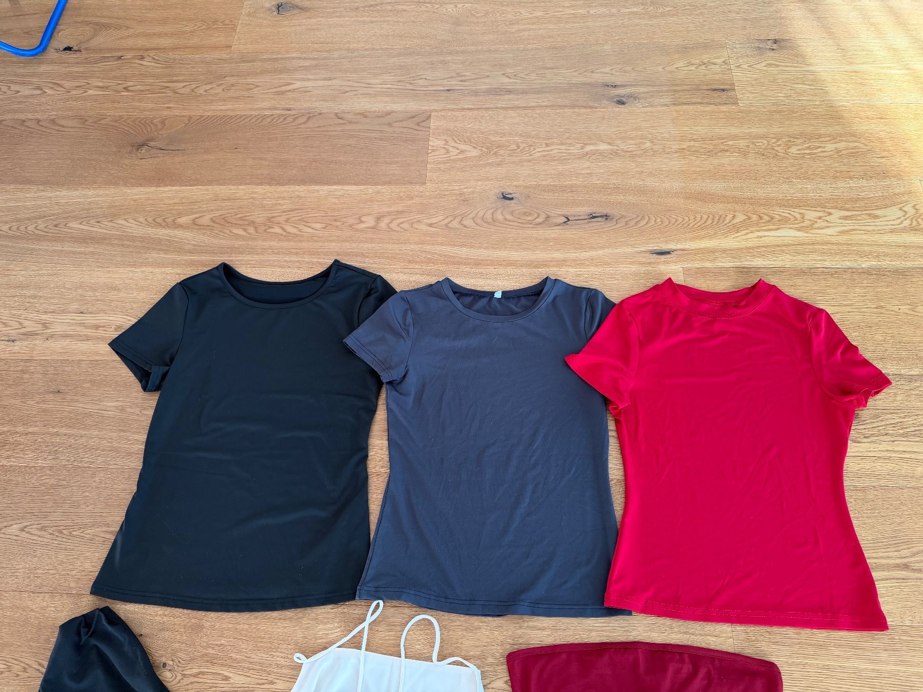 Lots de vêtements: 10 Sommer Oberteile Gr S – D'occasion à Zug par kuba1972 1