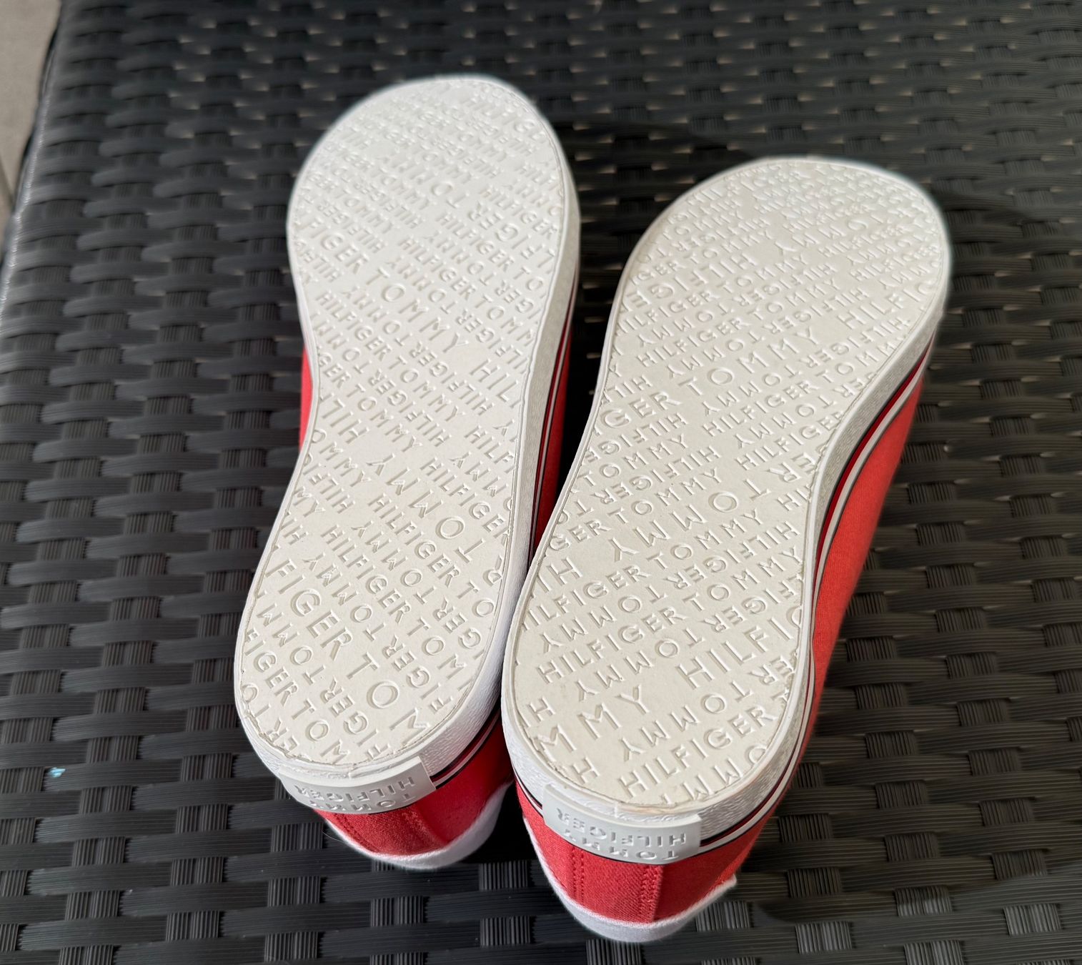Tommy Hilfiger Scarpe da donna: Baskets Tommy Hilfiger - Taille 40 - Neuves ! – Nuovo (secondo la descrizione) da Denges venduto da peumens 5