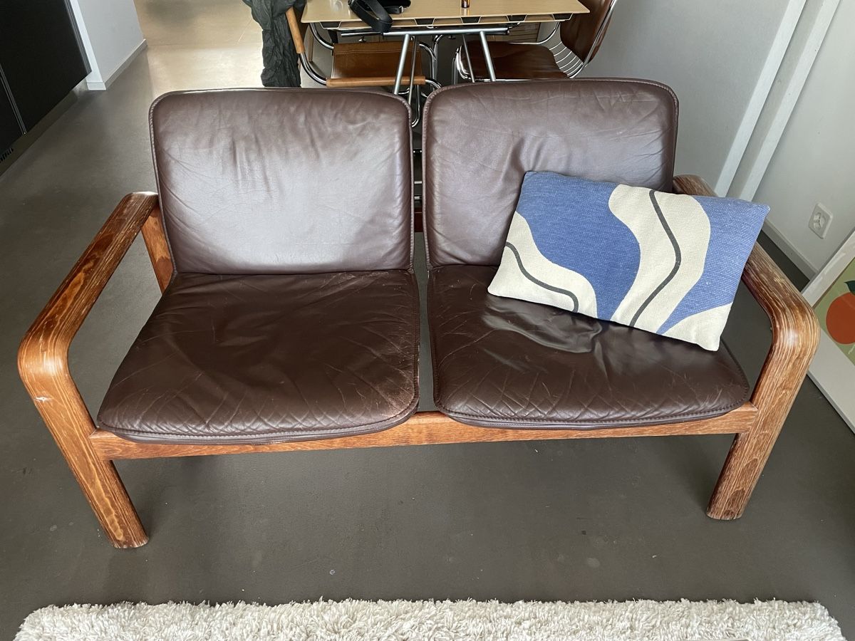 Panchine: Vintage Sofa Holz Leder braun – Usato da Zürich venduto da Dona176 1