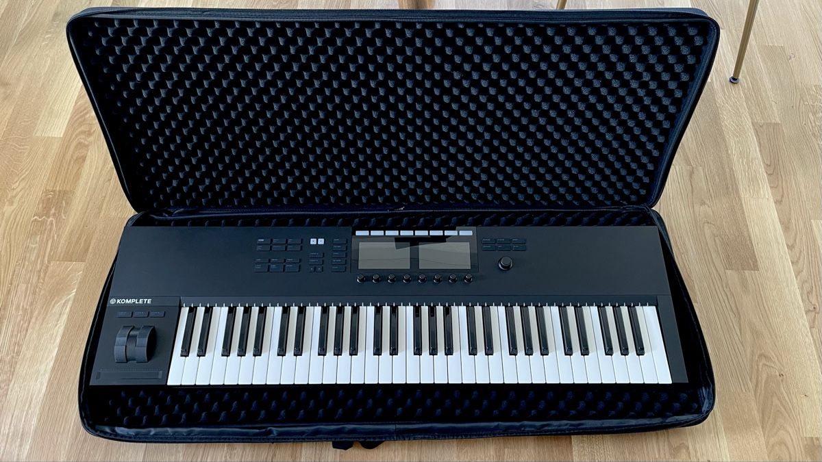 Native Instruments Musikinstrumente: Native Instruments Komplete Kontrol S61 MK2 inkl. Hardcase – Gebraucht aus Cham von ber_h89v 1