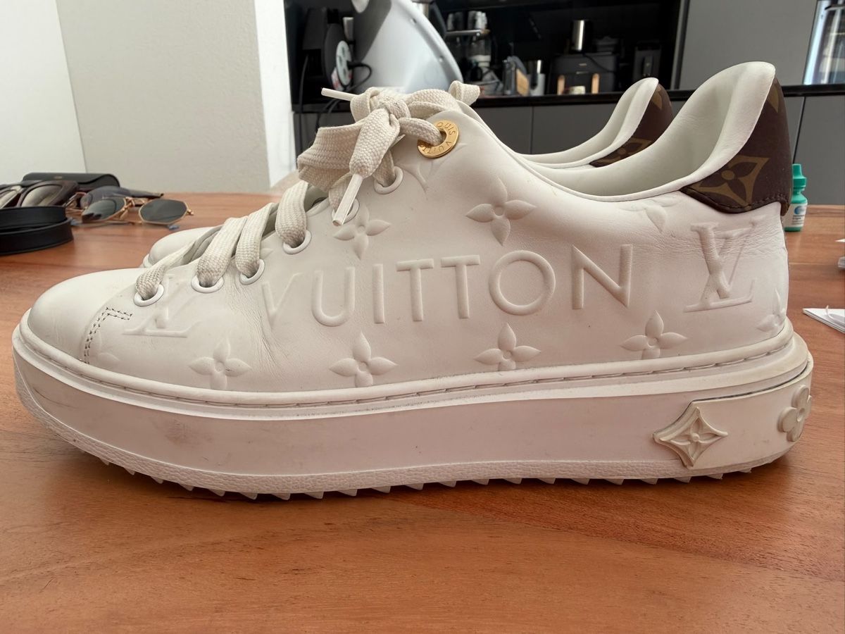 Louis Vuitton Chaussures femmes: Sneaker Louis Vuitton – Neuf (Voir description) à Oberwil-Lieli par yk___