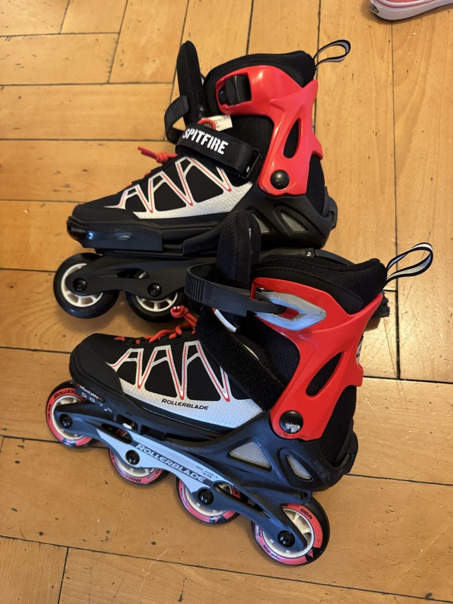 Pattini in linea & Pattini a rotelle: Inline Skates Rollerblade Spitfire used adjustable – Usato da Zürich venduto da Glam08 8