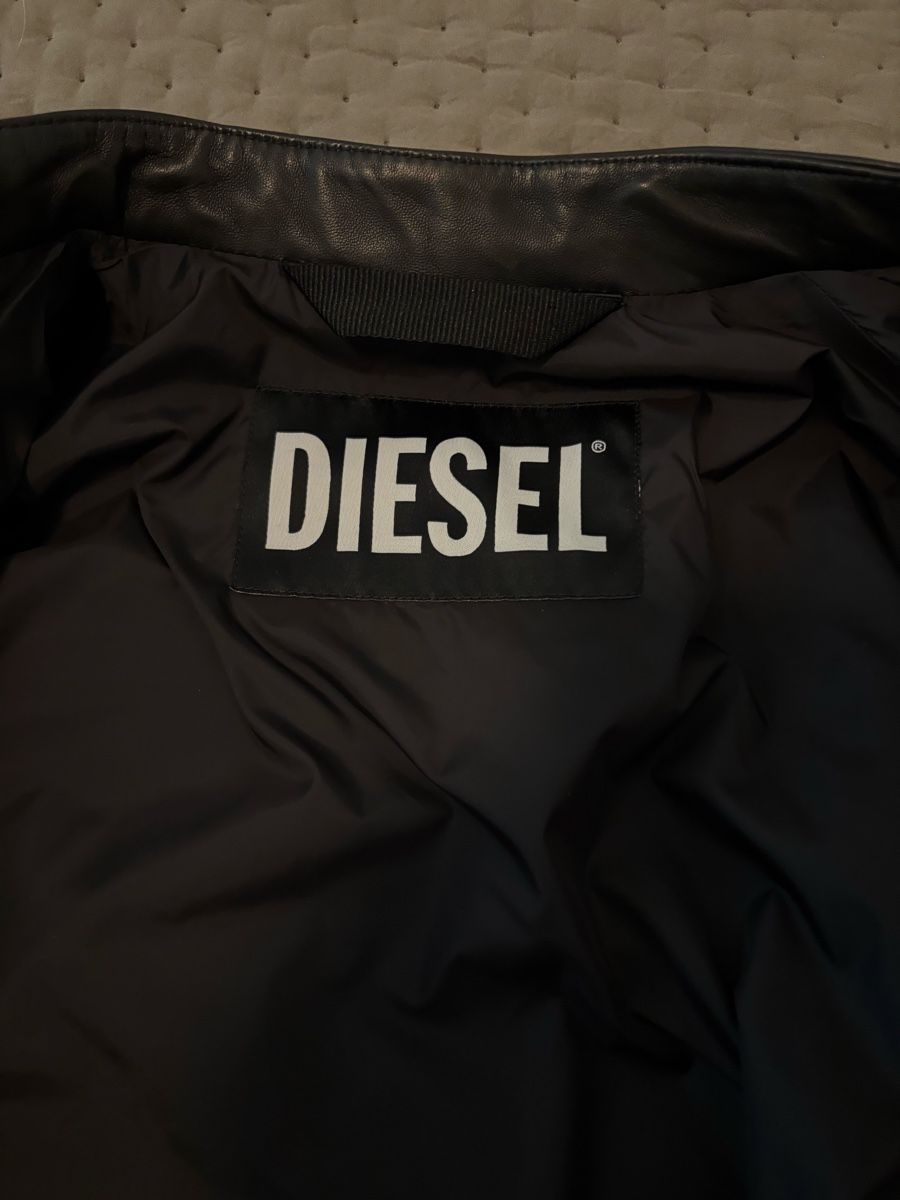 Diesel Giacche: Diesel Leather Jacket - Size M - Like New – Nuovo (secondo la descrizione) da Lutry venduto da jul_j2lg 2