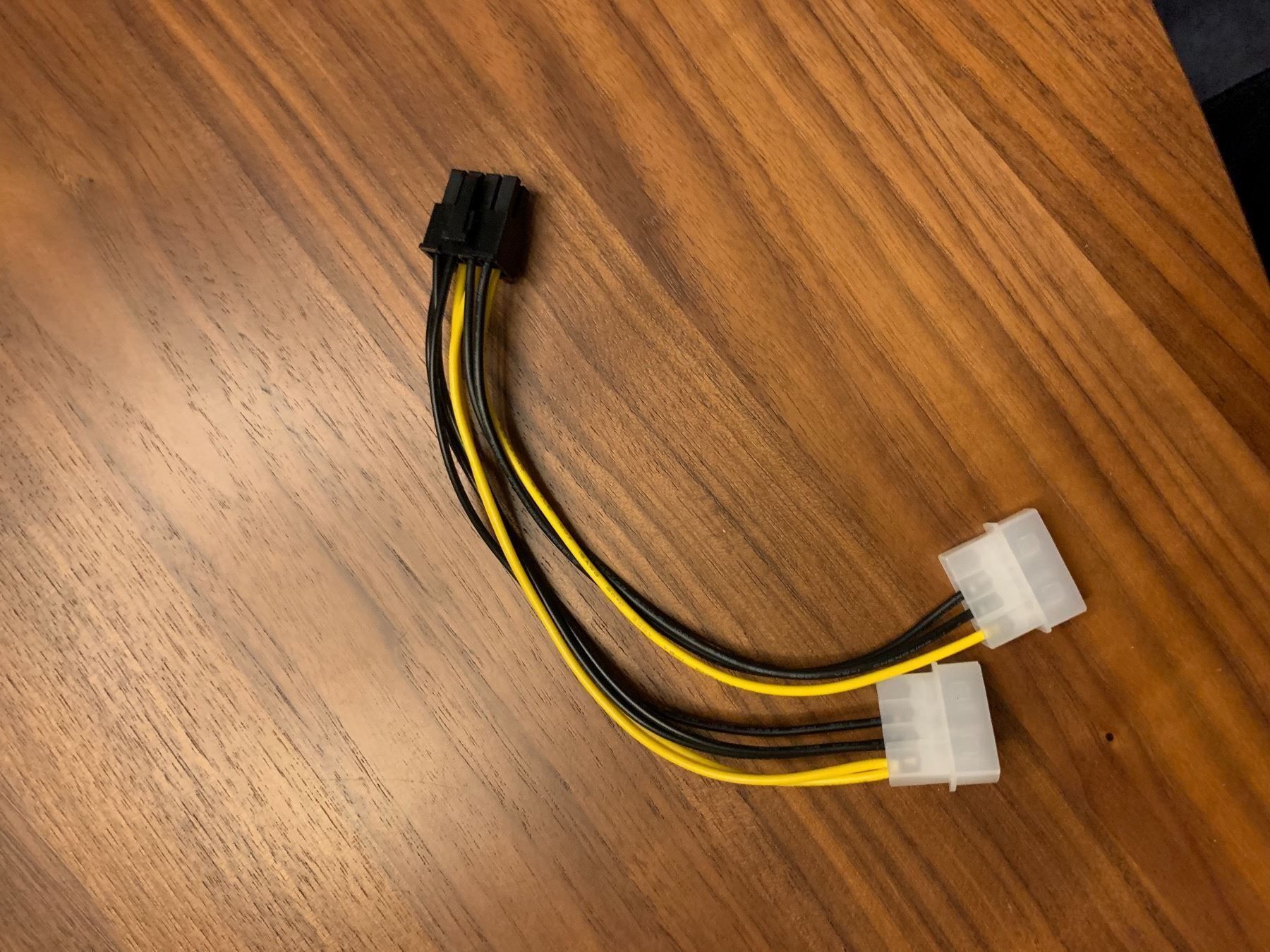 Server: Kabel für Computer, Server, Festplatten – Nuovo (secondo la descrizione) da Horgen venduto da Auction-Kings 1