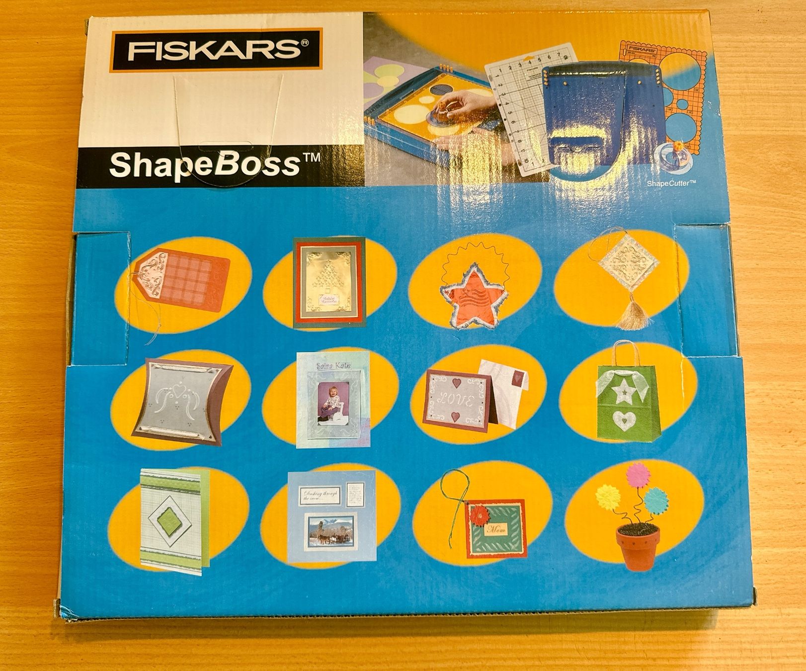 Fiskars Sciablone: Fiskars ShapeBoss Starter Set - Prägesystem – Usato da Muttenz venduto da denise06 1