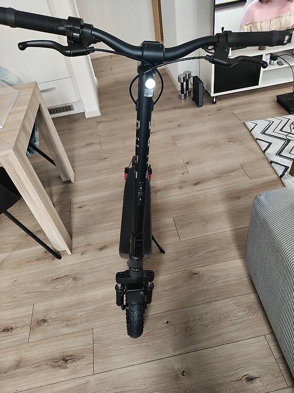 Kickboard: Pure Trottinette électrique – D'occasion à Bévilard par jul_ckq6 2
