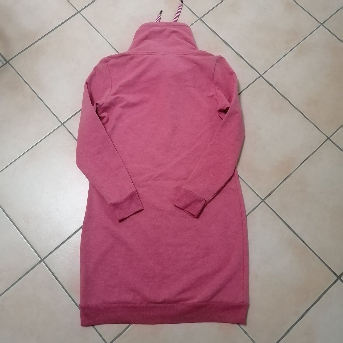 Pullover & Sweatshirts: Pullover Damen Gr. XS-S – Gebraucht aus Henau von AXAA 1