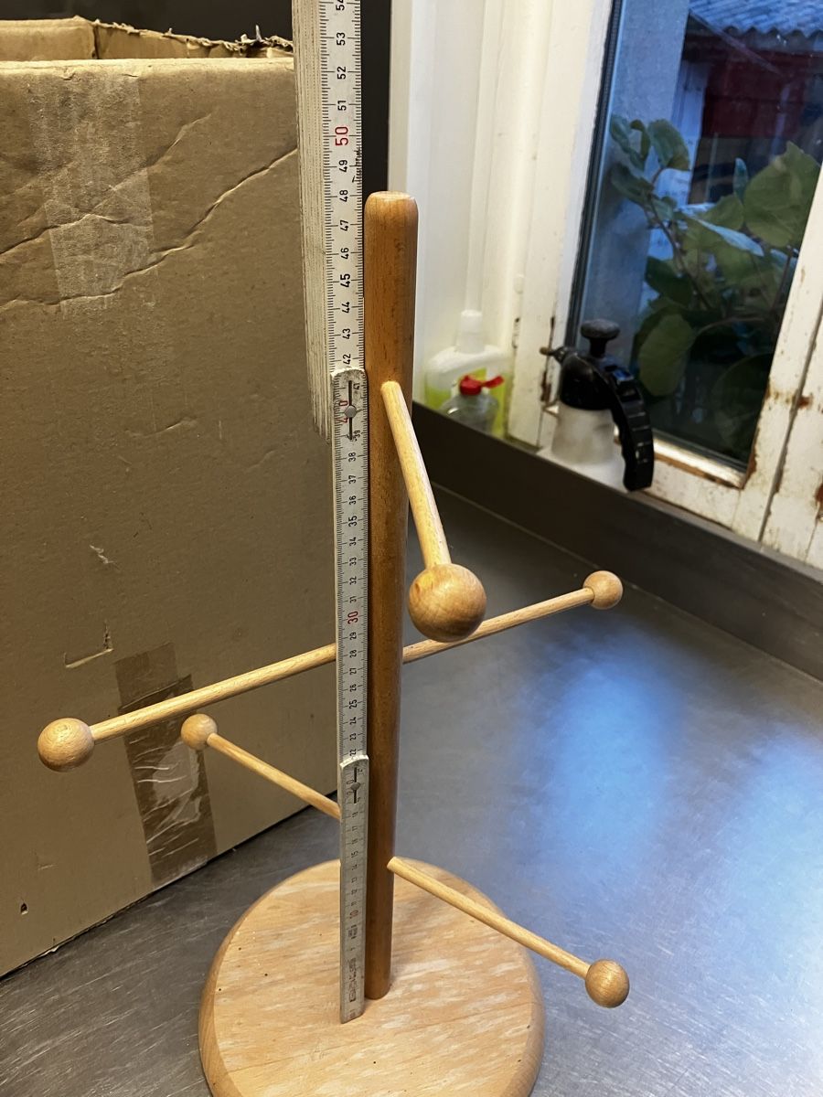 Sonstige Dekorationen & Accessoires: Brezelständer Holz 50 cm – Gebraucht aus Grabs von schlegel63 1
