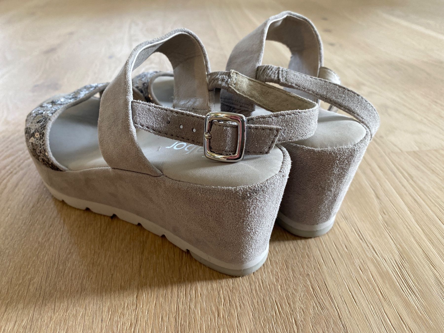 Scarpe da donna: Sandalette, Grösse 37 (4), Grau – Usato da Alchenstorf venduto da ann_ppl8 2