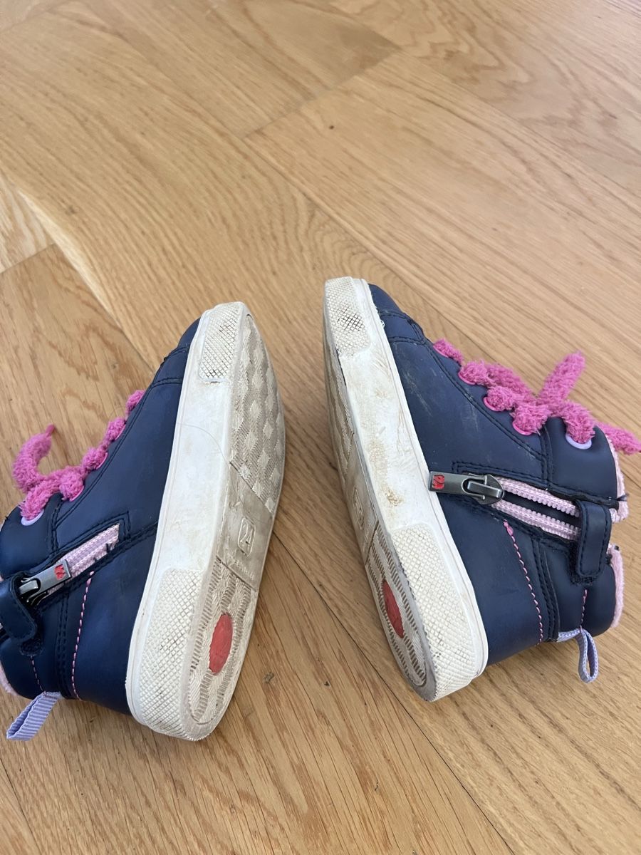 Elefanten Schuhe für Mädchen: Elefanten Schuhe Gr. 24 Mädchen – Gebraucht aus Zollikerberg von Huglina 2