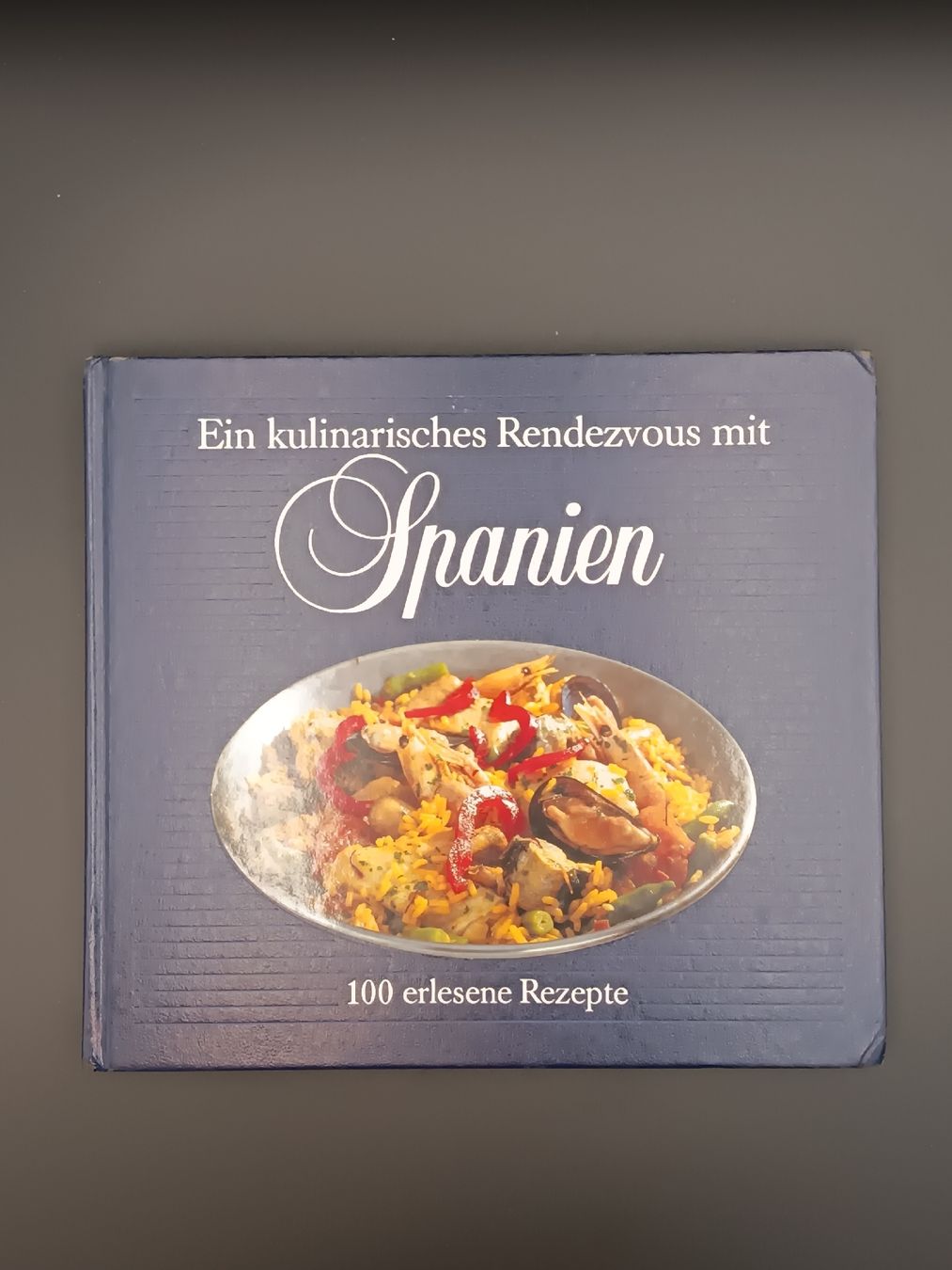 Libri: Kochbuch Ein kulinarisches Rendezvous mit Spanien, gebraucht – Usato da Wangen b. Olten venduto da crea_look