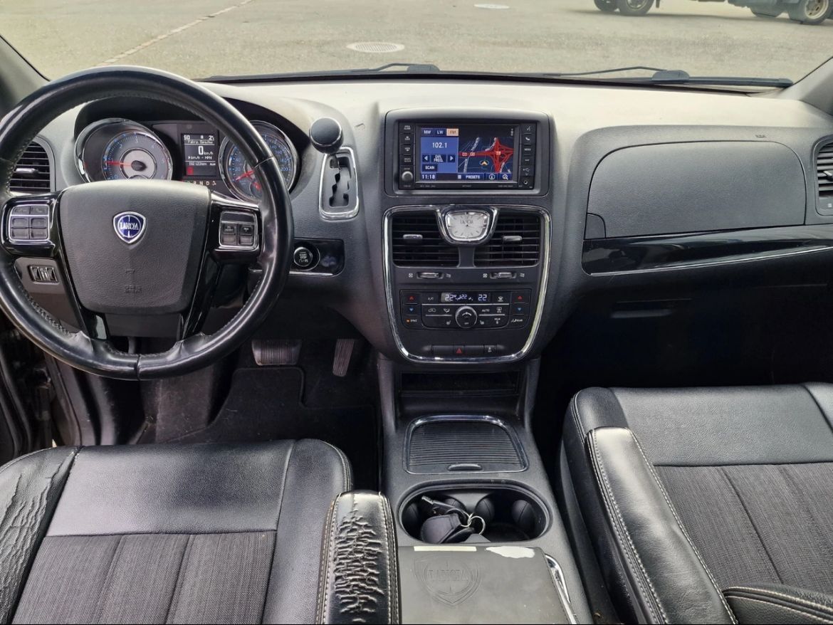 Lancia Autos: Lancia Voyager – Defekt aus Romanshorn von Happy24 5