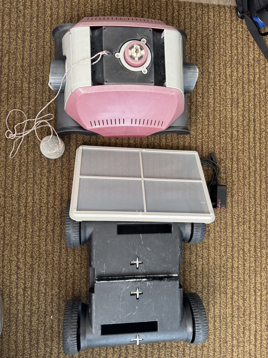 Accessori per Piscine: Poolreiniger Roboter  Zustand Gebraucht – Usato da Grüningen venduto da Salmons 2