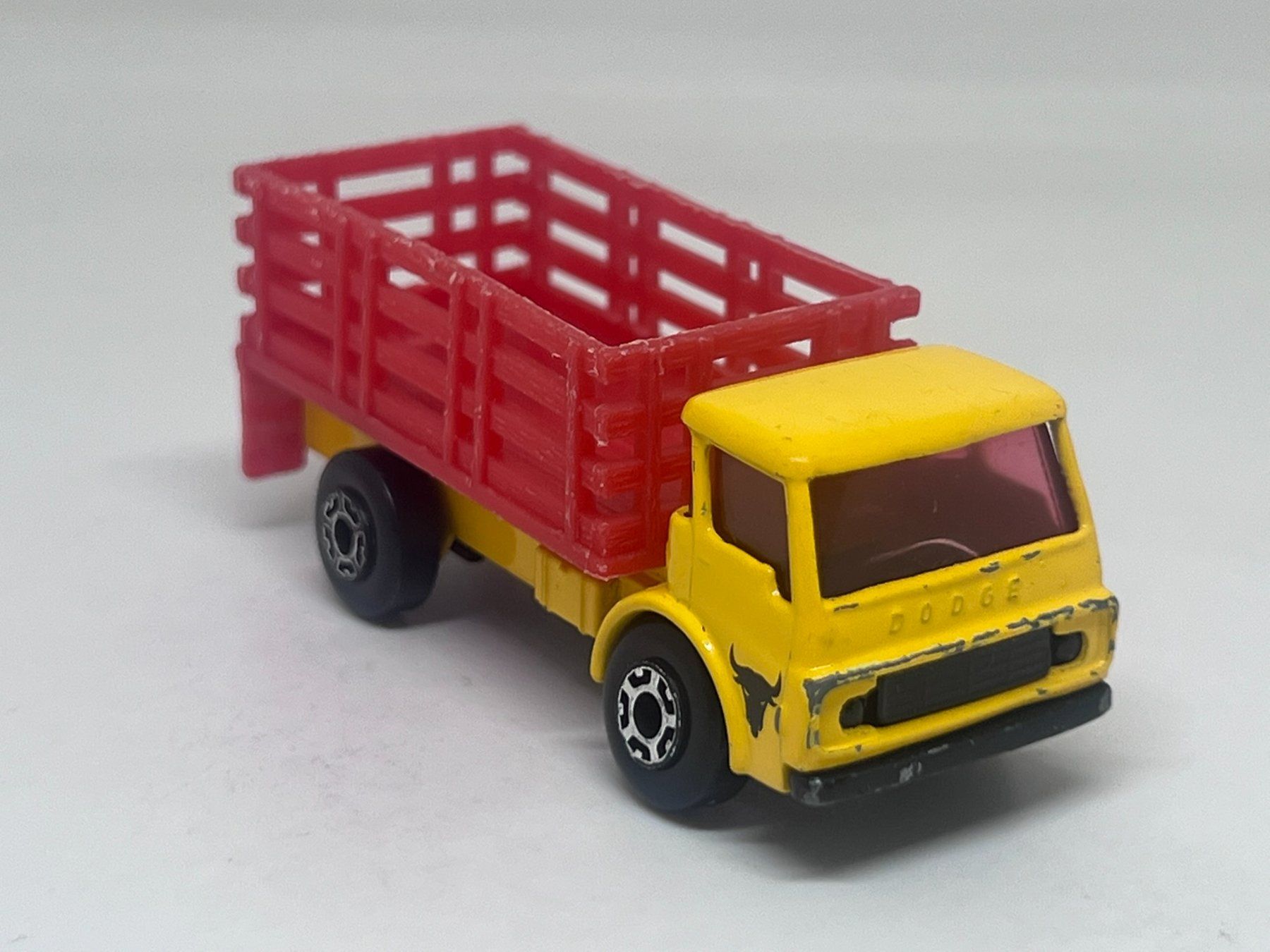 Matchbox Modellini d'auto: Matchbox Cattle Truck #798 – Usato da Wildegg venduto da LaaBoutique