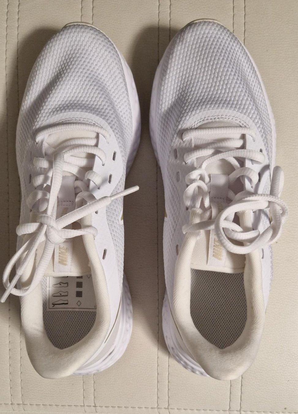 Nike Damenschuhe: Damen Freitzeitschuh Nike – Neu (gemäss Beschreibung) aus Niederbipp von Chrigu2006