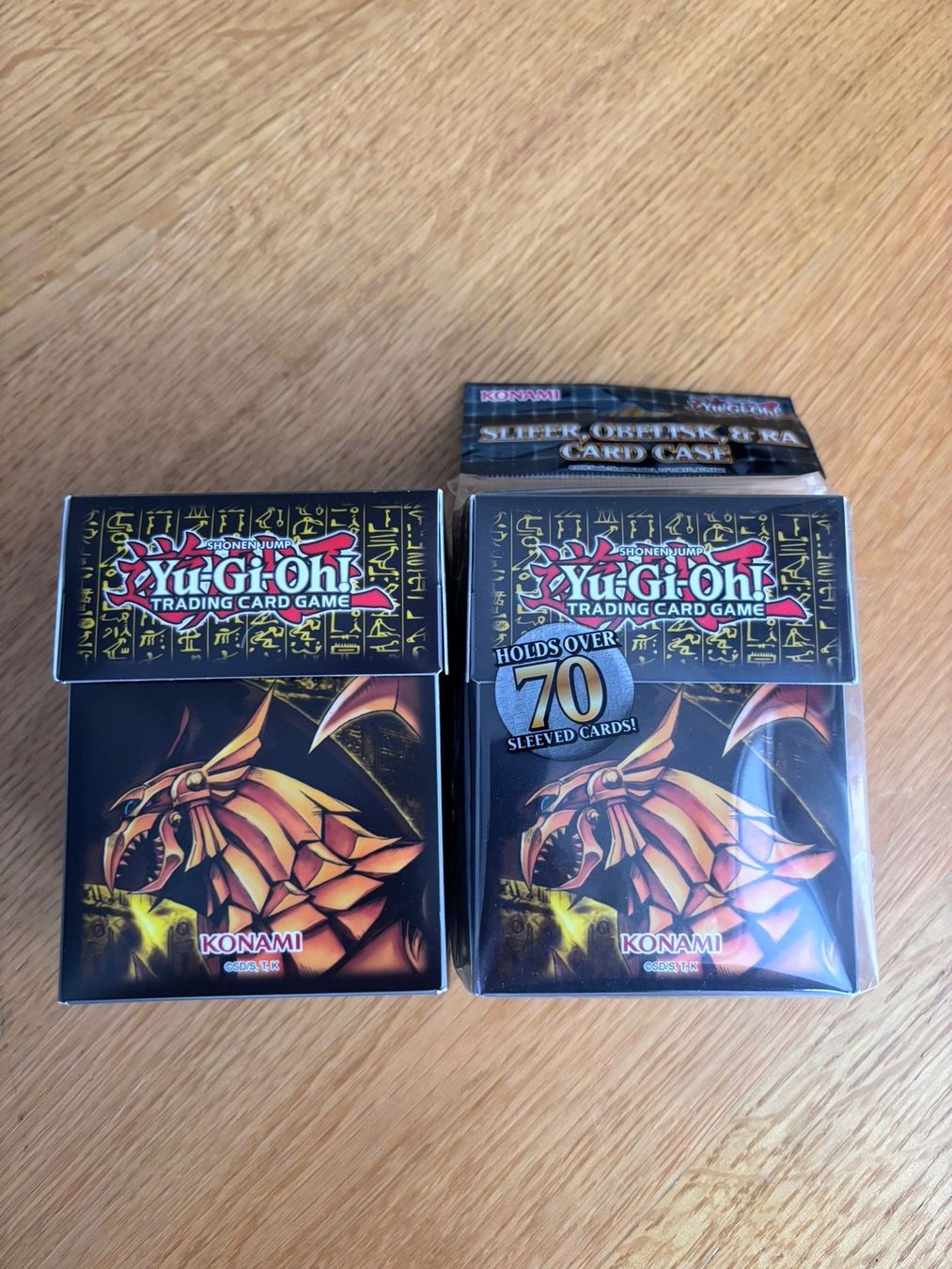 Yugioh Carte collezionabili: Yu-Gi-Oh!, Ra, Obelisk und Slifer Case – Usato da Winterthur venduto da FaHi__-_-_94