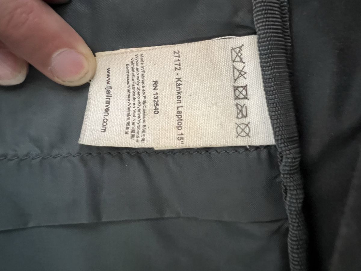 Fjällräven Zaini: Fjällrävän Kanken Laptop Rucksack – Usato da Zürich venduto da lisitsyna 2