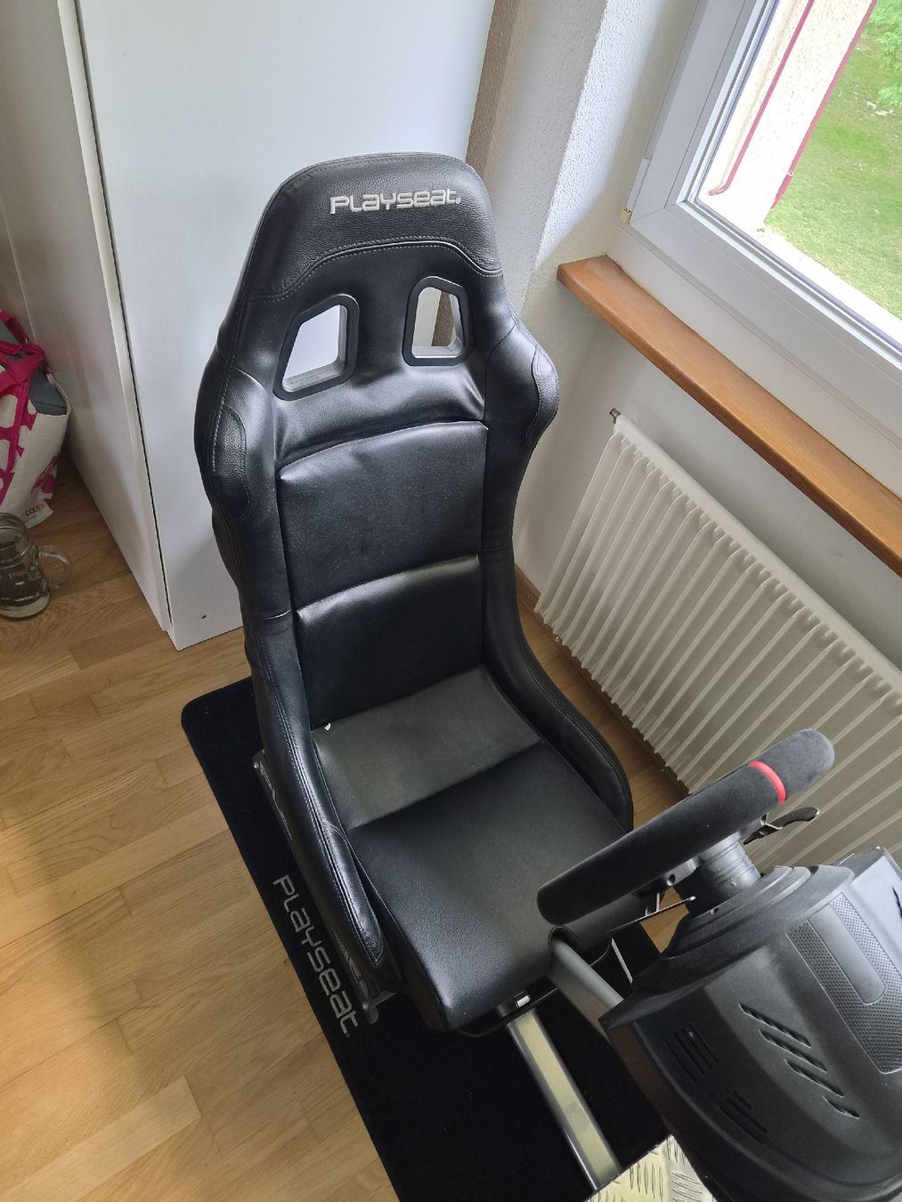 Thrustmaster Controller: Siège de simulation Playseat + simulateur Thrustmaster T300 – Usato da Biel/Bienne venduto da bastienb01