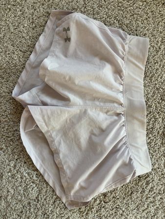 Under Armour pantaloncini da corsa taglia S