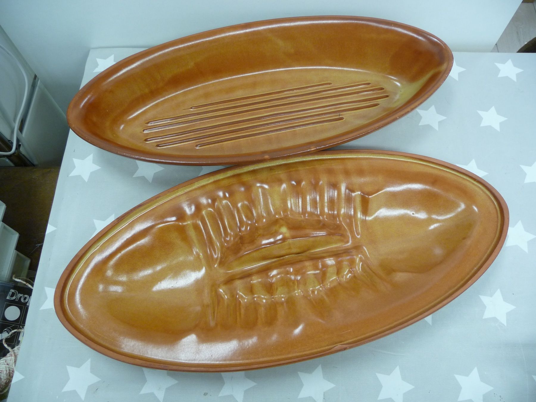 Servierplatten: Fischplatte Topf Keramik – Gebraucht aus Rafz von Powacaddy 1