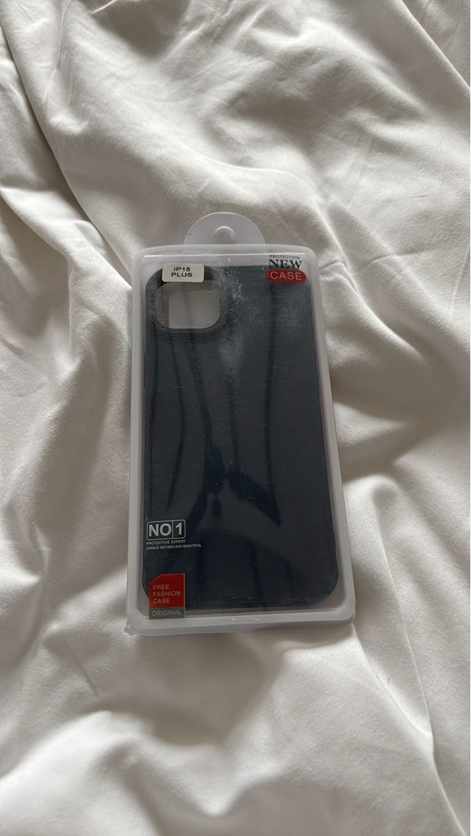 Cover & Protezioni schermo: Schutzhülle iPhone 15 Plus neu unbenutzt – Nuovo e nell'imballaggio originale da Therwil venduto da cosugs