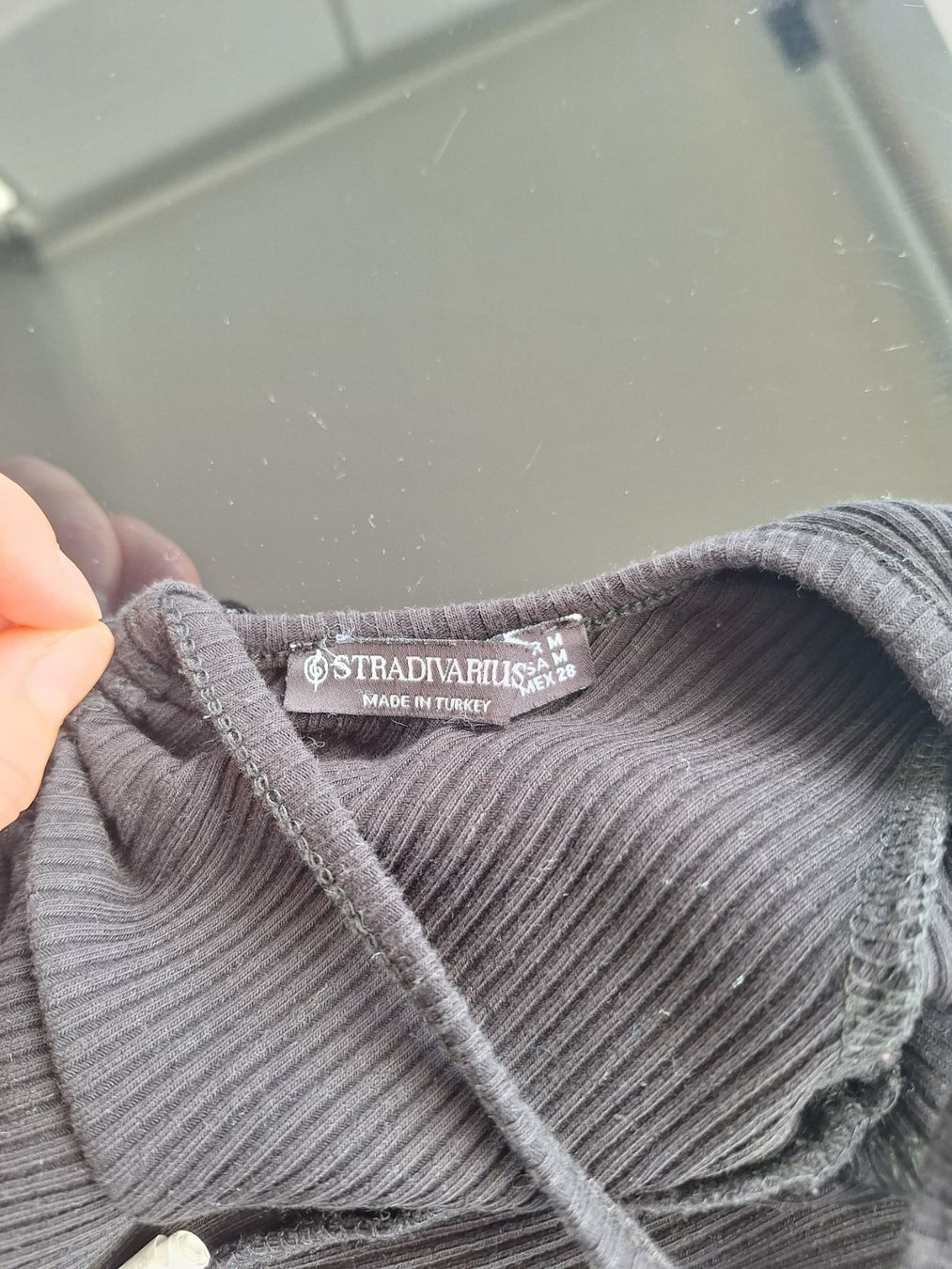 Stradivarius Tops: Croptop langarm Stradivarius Gr. M schwarz – Gebraucht aus Münsingen von lar_hd62 2