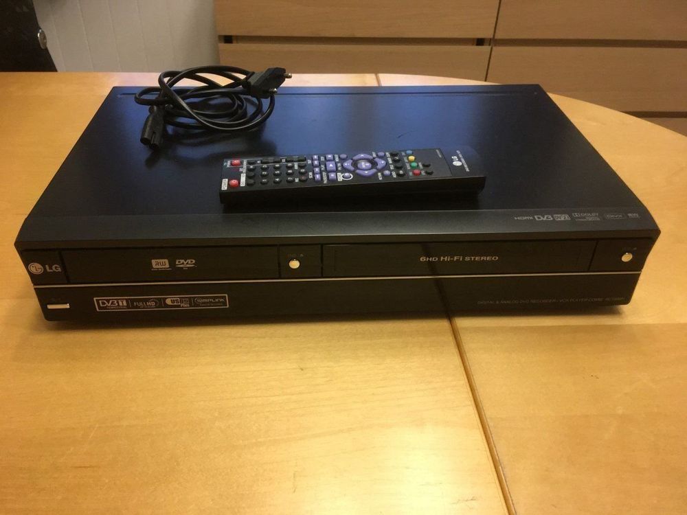 LG RCT699H DVDRekorder mit VHSPlayer (HDMI, USB 2.0,) Kaufen auf