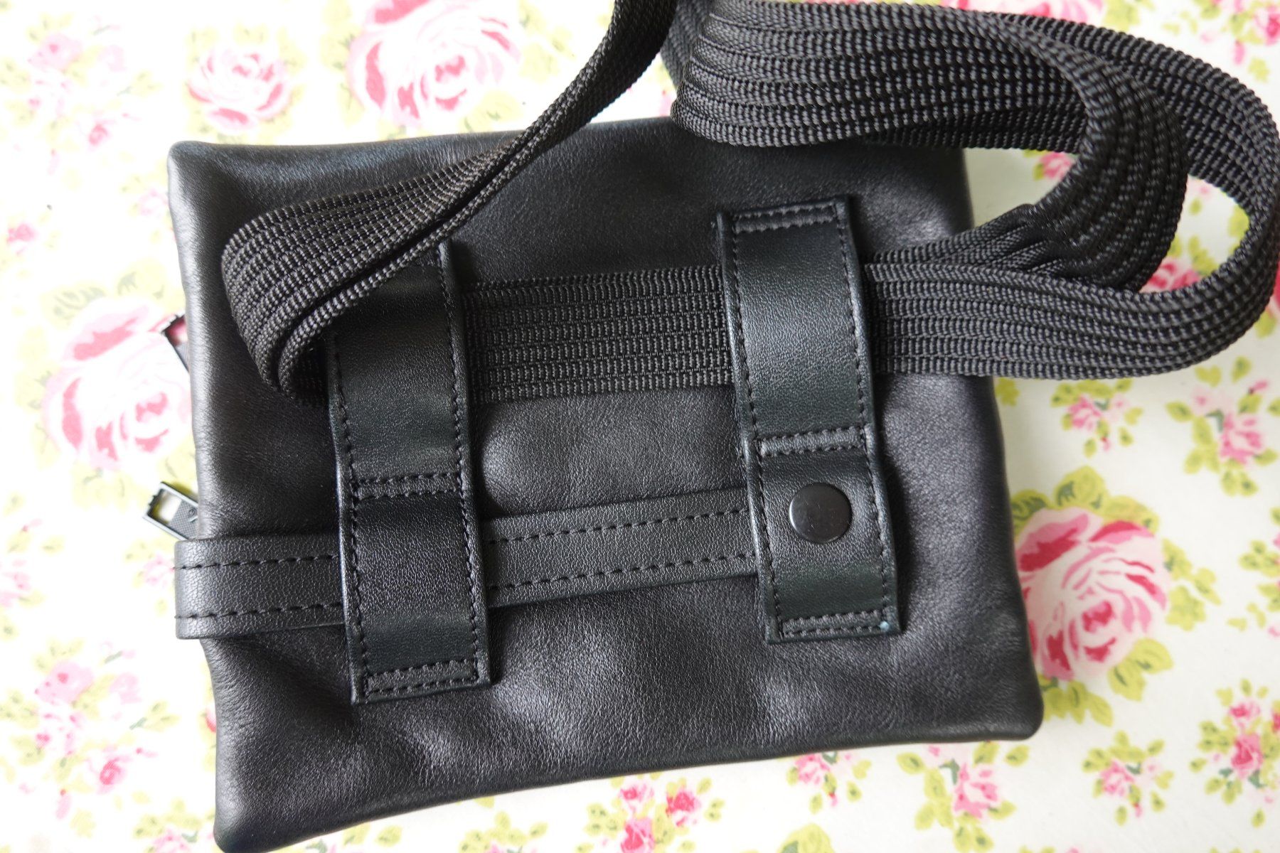 Taschen: Geldgürtel Pack Easy Lederimitat schwarz Bauchtasche – Gebraucht aus Jona von simongarden 2
