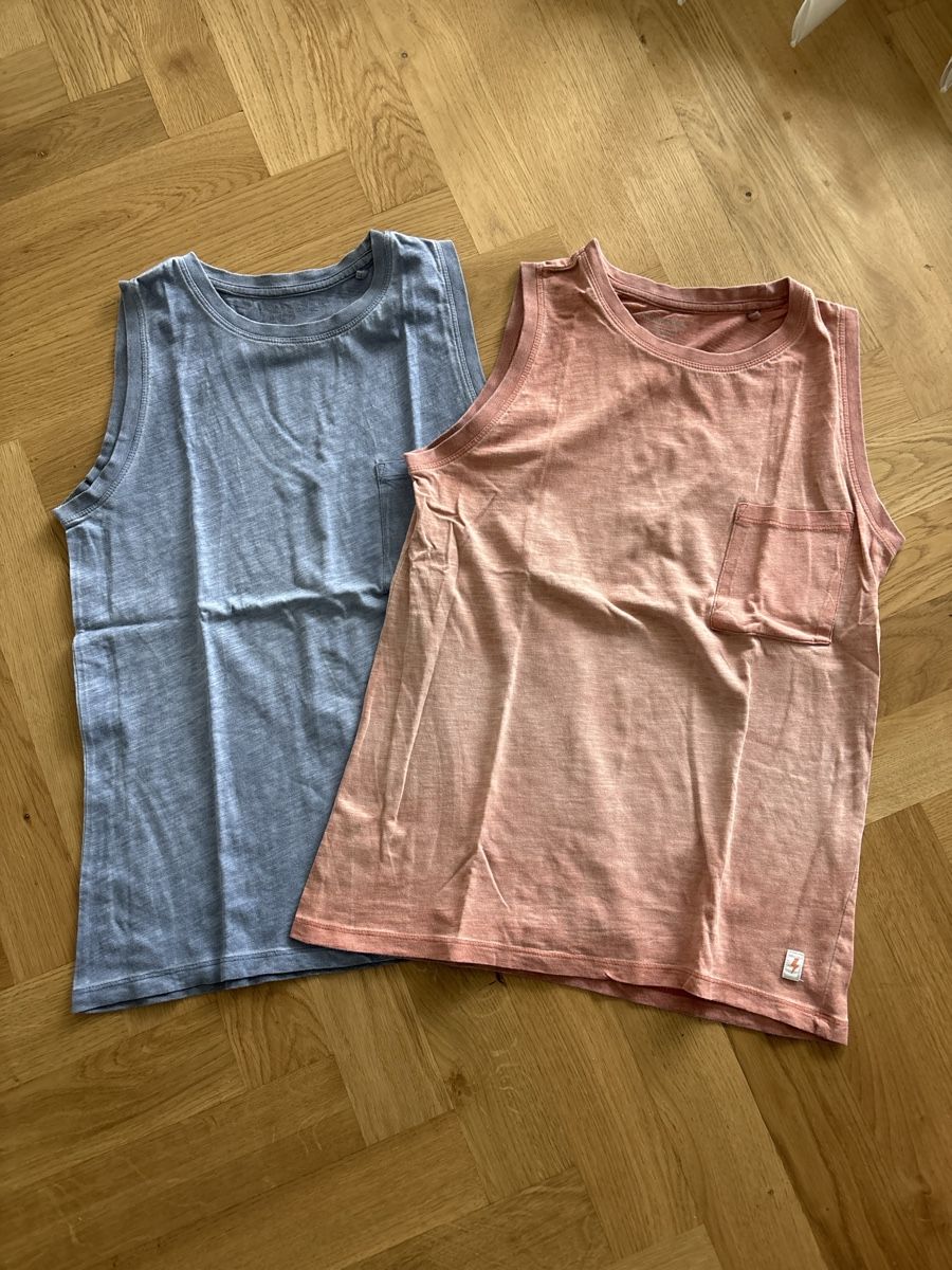 Manor Camicie, T-shirt & Polo: 2 Tank-Tops von Manor, Grösse 146/152 – Usato da Wohlen AG venduto da Michi761