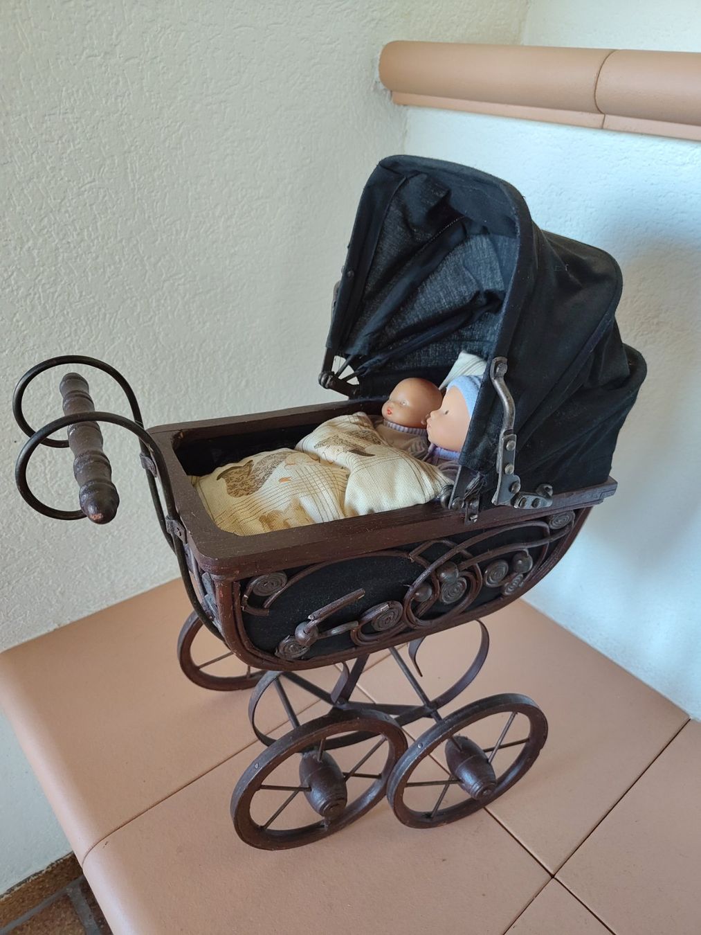 Voitures de poupées: Puppenwagen – D'occasion à Beinwil am See par Msunneschin 2