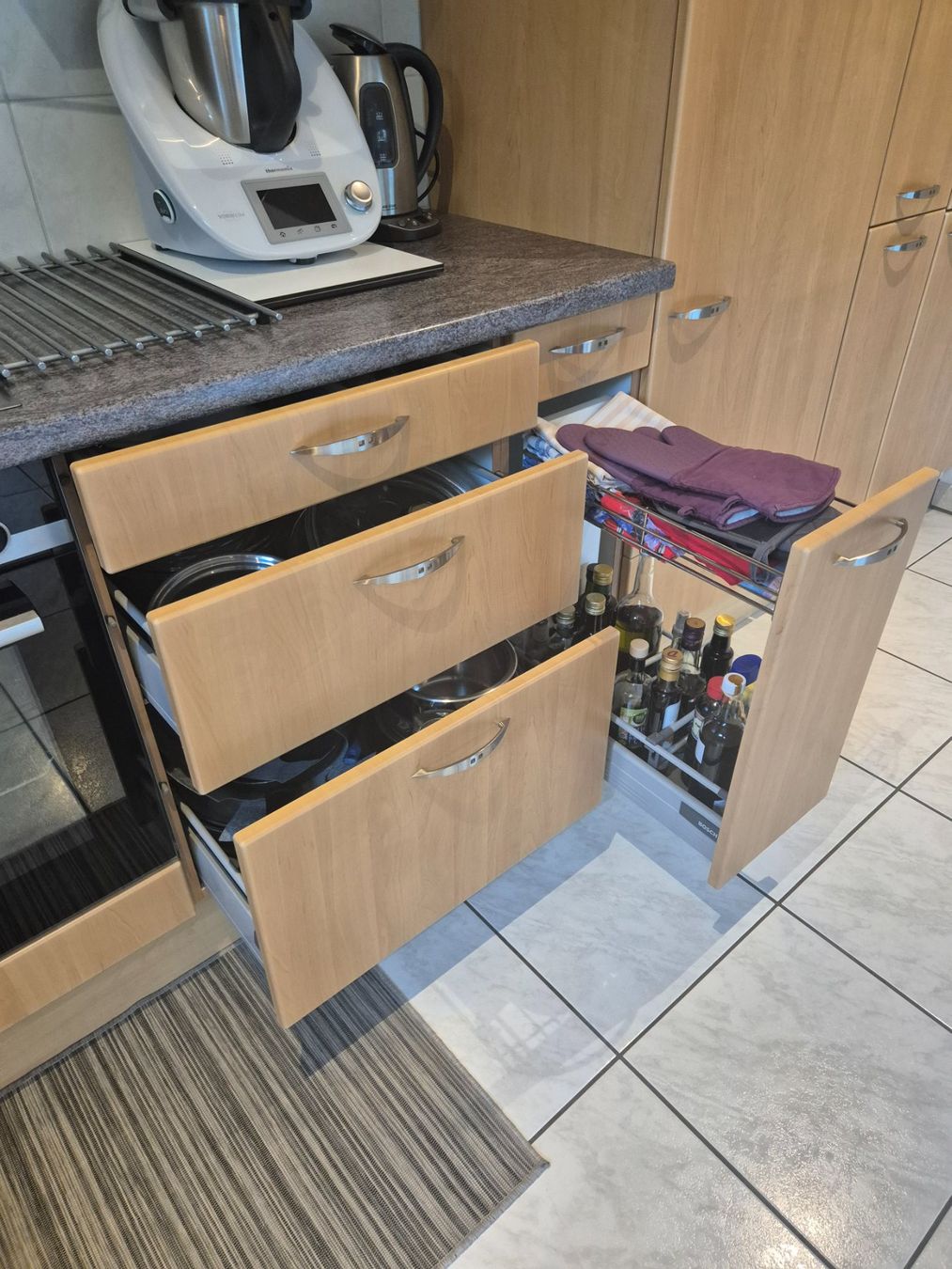 Cucine complete: Küche in Holzoptik – Usato da Schaffhausen venduto da petzibi 6