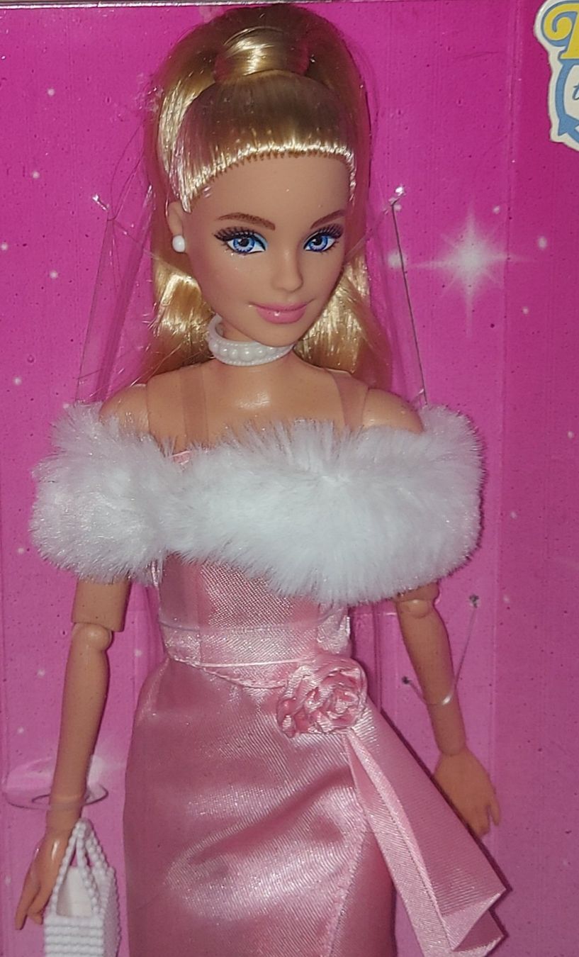 Puppen: Barbie "Enchanted Evening",Replay the Classics,2025,NEUVE – Neu und originalverpackt aus Ecublens VD von Magic_Island 1