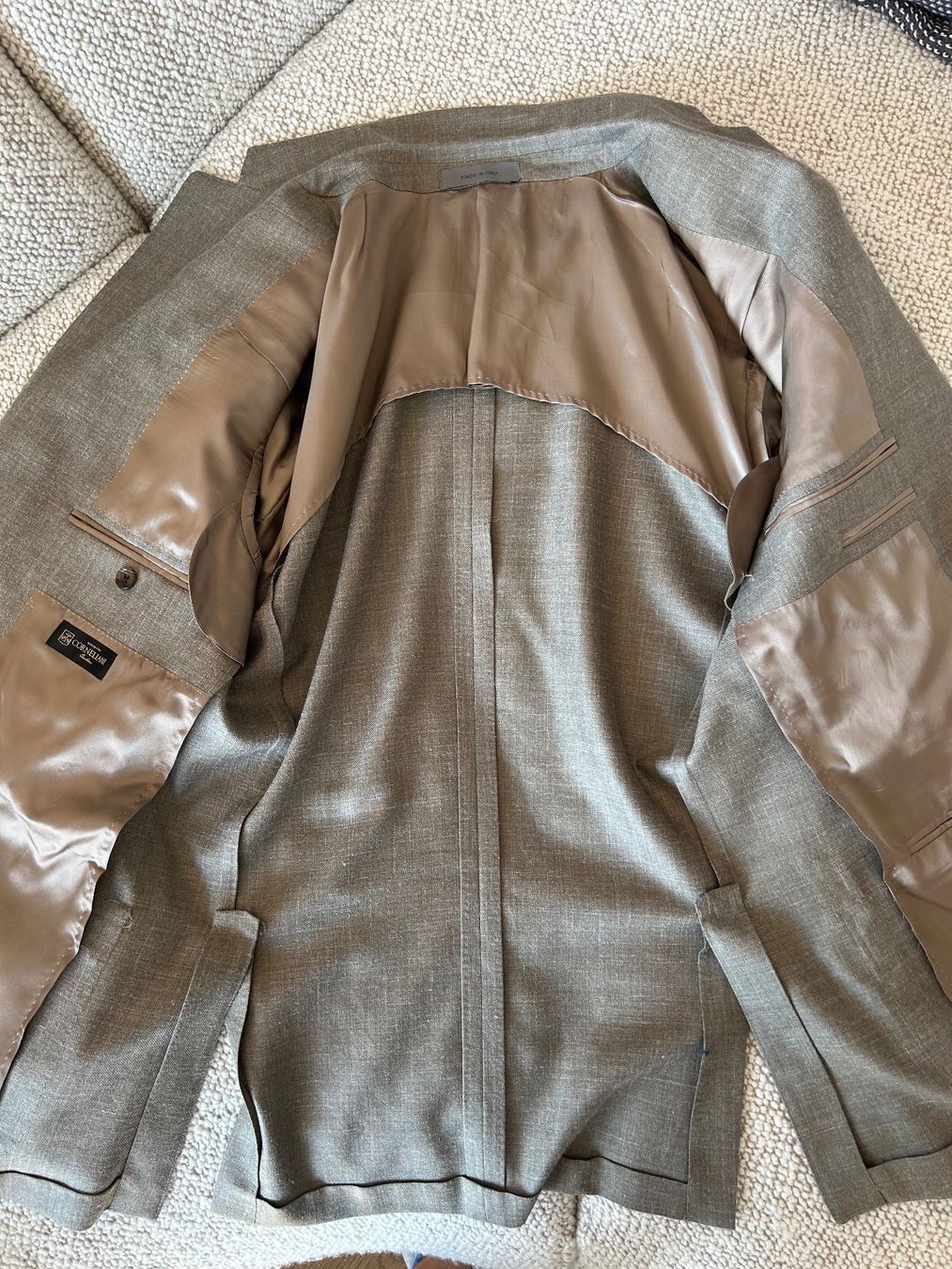 Corneliani Giacche: Corneliani Blazer 48 – Nuovo (secondo la descrizione) da Erlenbach ZH venduto da Syssi_C 3