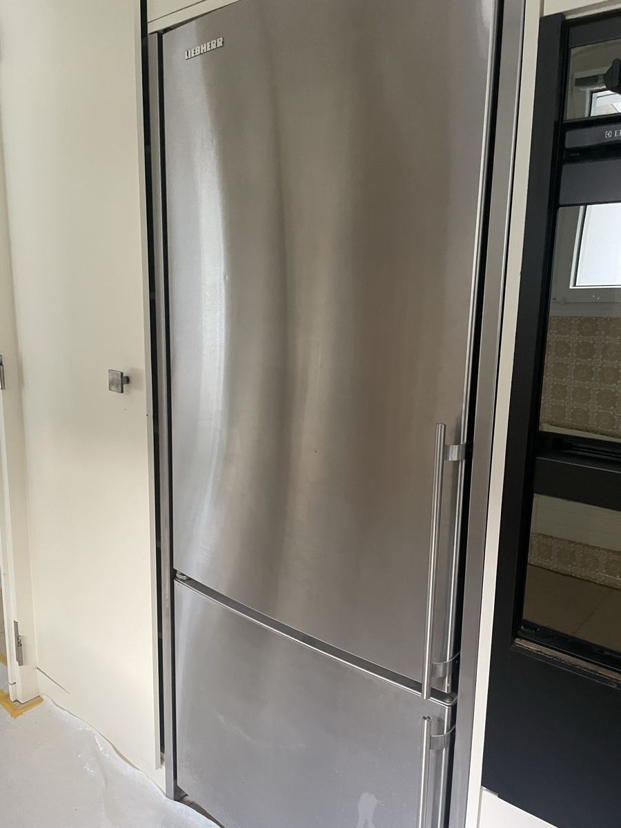 Liebherr Réfrigérateurs: Liebherr Kühlschrank mit Gefrierschubladen Extra Breit – D'occasion à Nidau par Nicolasbaenz